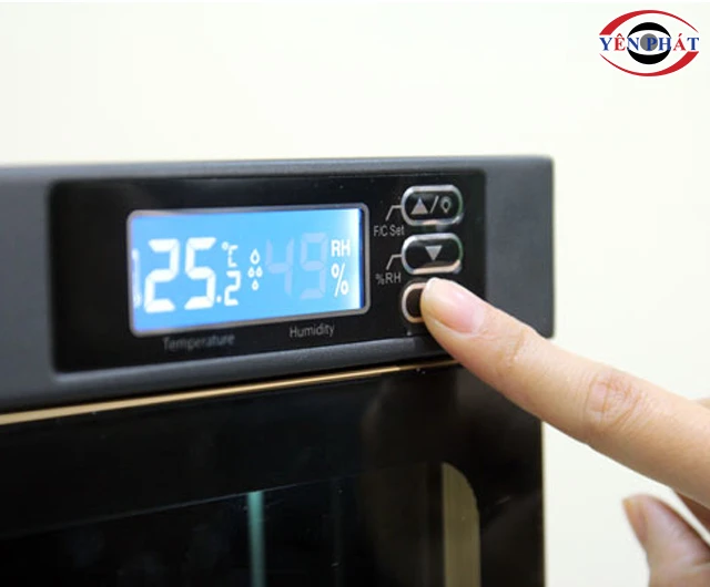 Chỉnh ẩm tủ chống ẩm Nikatei NC-125S (125 lít)