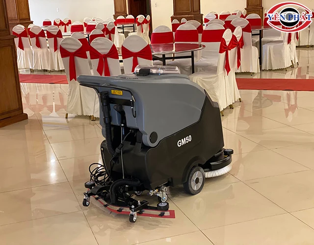 sàn kho ráo sau khi chà