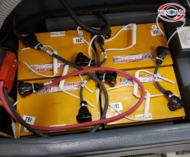 Ắc quy máy chà sàn pin