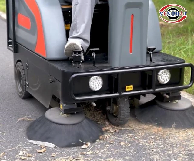 sử dụng xe quét rác DQC - Tech 140F