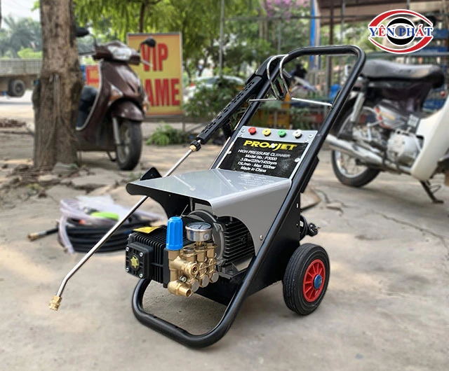  máy phun rửa xe Projet 