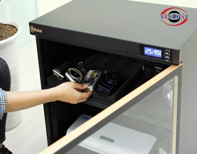 Sắp xếp đồ vật Tủ chống ẩm Nikatei NC-230HS (230 lít)