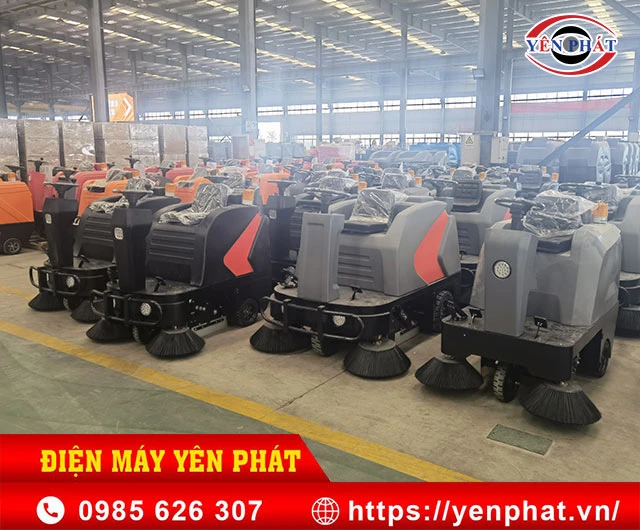 yên phát bán Xe quét rác ngồi lái DQC - Tech 4F uy tín