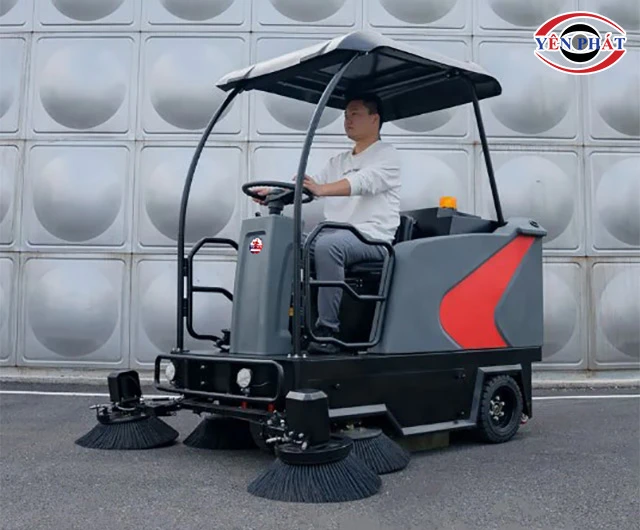 sử dụng xe quét rác DQC - Tech 8F