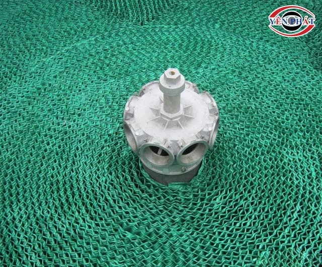 Lắp đầu chia nước tháp giải nhiệt