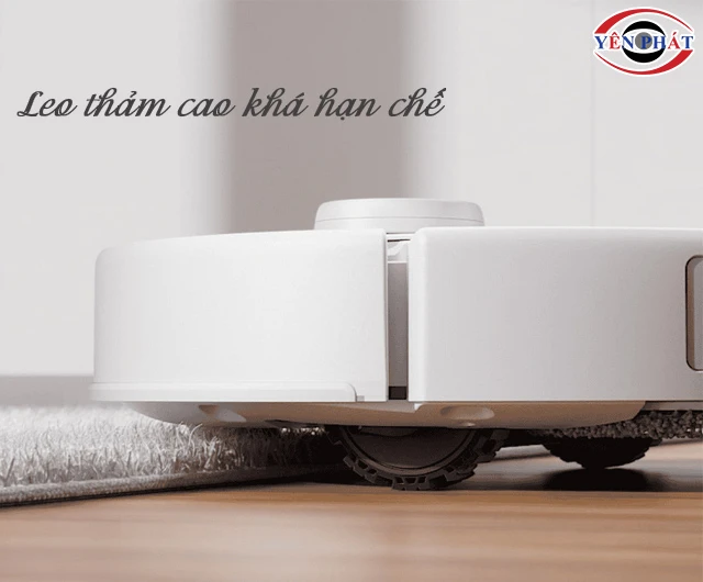 Robot hút bụi Frico leo thảm