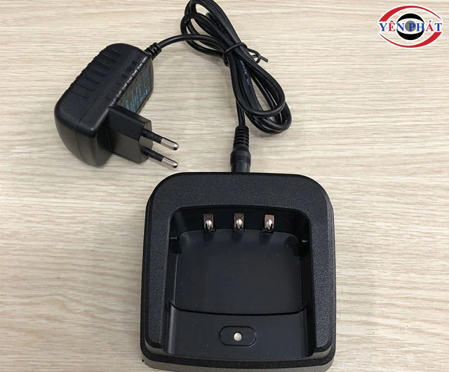 Sạc tiêu chuẩn pin bộ đàm