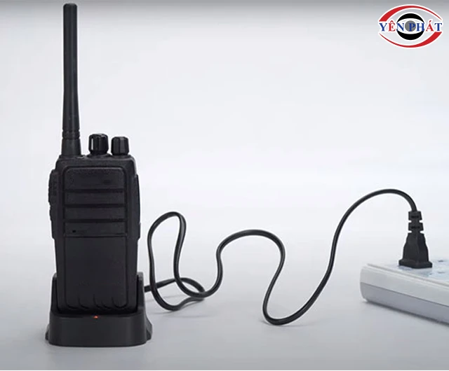 Sạc pin bộ đàm Li-ion