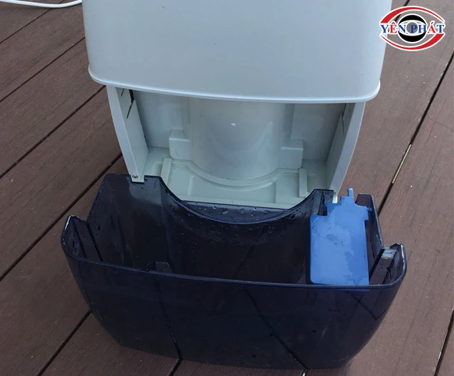 Hộp nước máy hút ẩm Bionaire