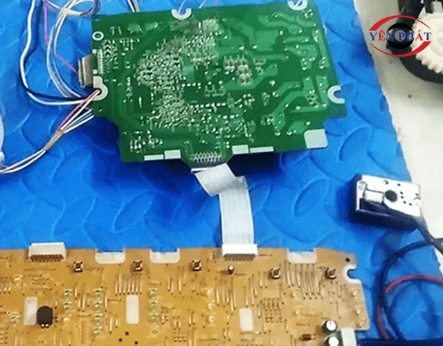 Bo mạch nhận tín hiệu lỗi