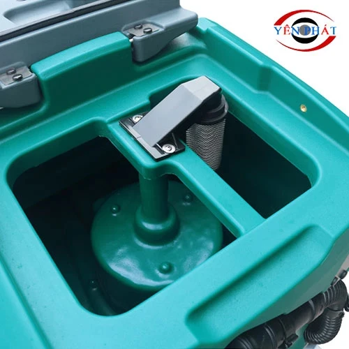 Máy chà sàn ngồi lái Kumisai KMS D8F 2