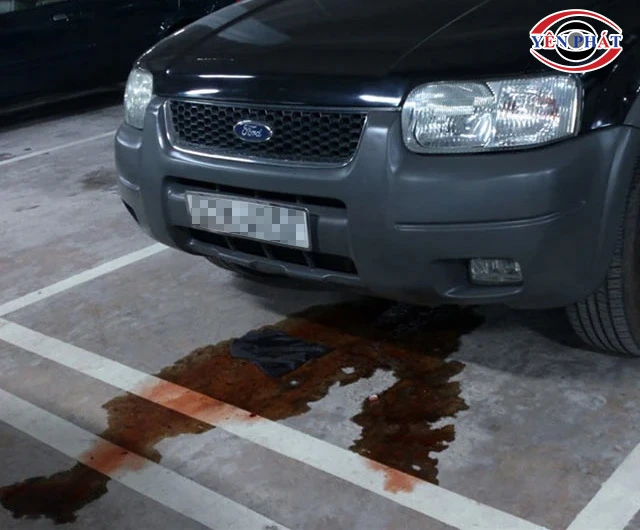 Nguyên nhân dầu nhớt trên sàn nhà: