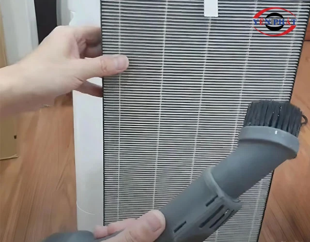 Làm sạch máy lọc không khí Sharp