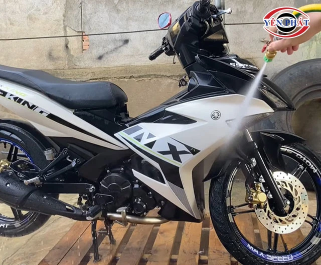 xả lại nước vào xe Exciter