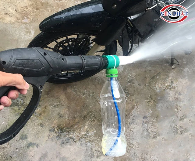 Bình xịt bọt tuyết chế