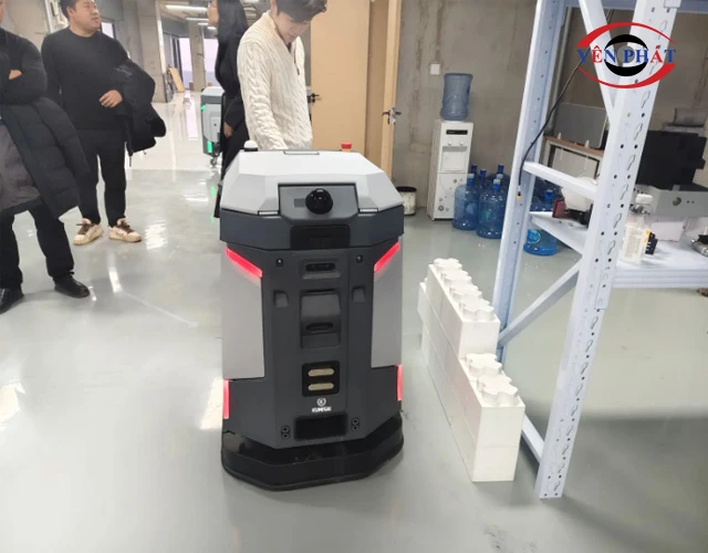Robot chà sàn Kumisai KMS 502 đáp ứng tốt công việc gì?