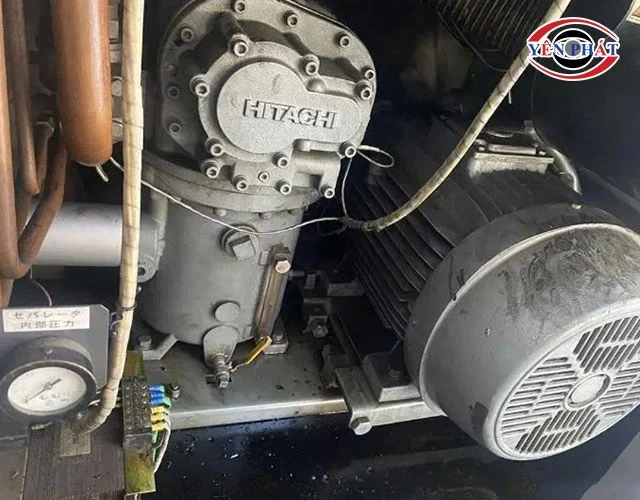 Dầu lẫn trong khí nén đầu ra