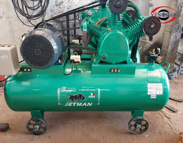 Những lưu ý quan trọng khi sử dụng máy nén khí 400L