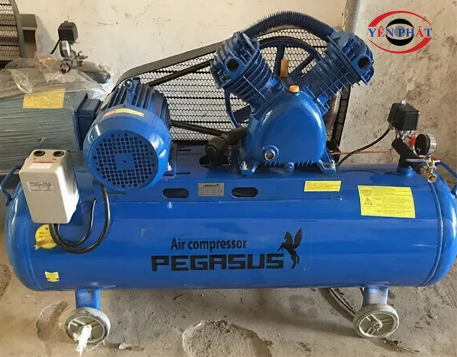 Máy nén khí 180L có dầu (Dòng dây đai)