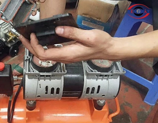 Phụ kiện đi kèm đầy đủ và an toàn