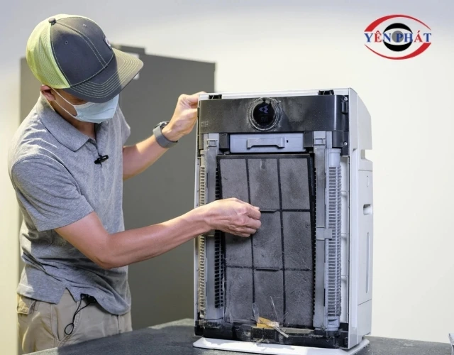 Bạn nên vệ sinh màng lọc thô của máy lọc không khí Kumisai thường xuyên