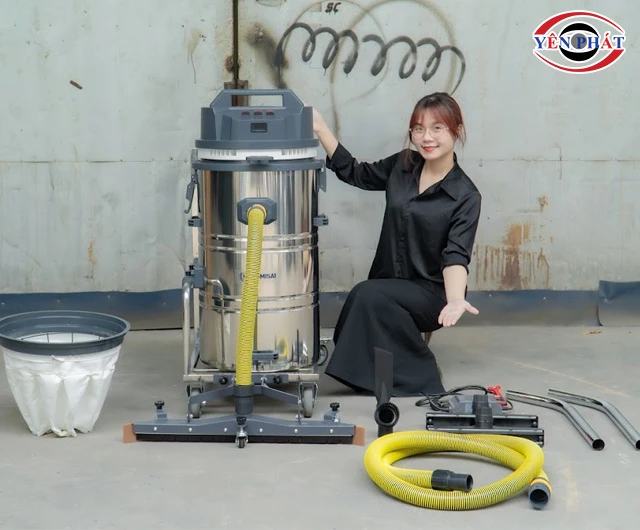 Giá máy hút bụi công nghiệp nhà xưởng Kumisai KMS-80B