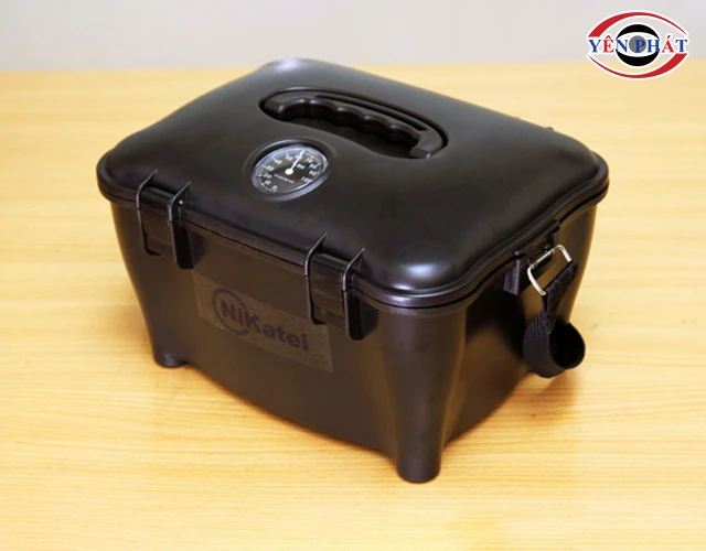 dùng hộp chống ẩm bảo vệ bằng đại học