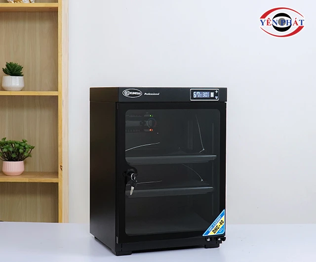 dùng tủ chống ẩm bảo vệ bằng đại học