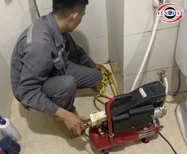 máy nén khí thông cống tiện dụng