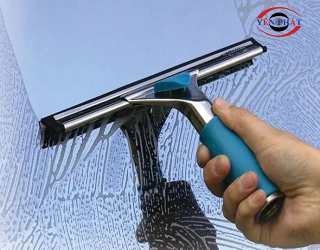 Hiệu quả làm sạch đáng kinh ngạc cây gạt kính