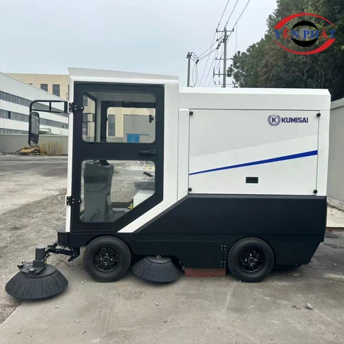 Xe quét rác ngồi lái Kumisai KMS - 240L 2