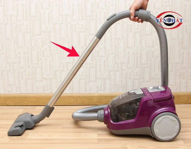 Kỹ thuật di chuyển đầu hút và sử dụng nút gạt giảm lực gió trên tay cầm