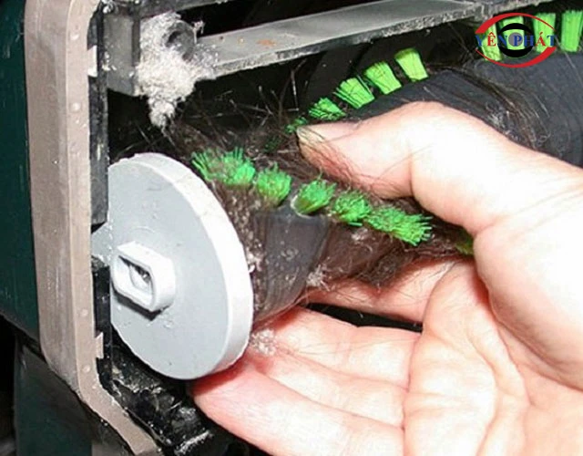 Rác thải gây tắc nghẽn và mùi hôi