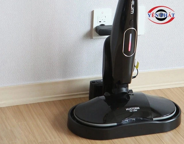 Sạc pin máy sau mỗi ca làm việc