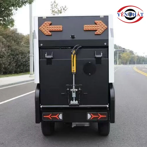 Xe quét rác ngồi lái Kumisai KMS - 1000L 5