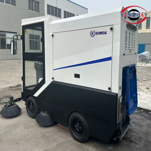 Xe quét rác ngồi lái Kumisai KMS - 240L 4