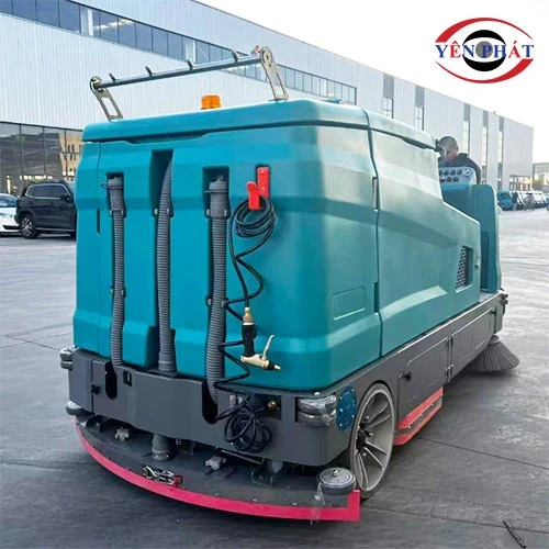 Xe quét rác chà sàn Kumisai KMS 1450XS 4