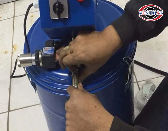 Lau khô và bảo trì sau vệ sinh