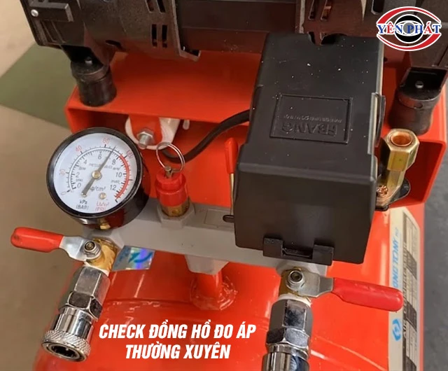 Đồng hồ máy nén khí không dầu giảm âm Kingtony KI-110C/F-3