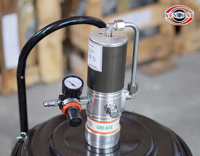 Cụm bơm, xi lanh và bộ lọc mỡ