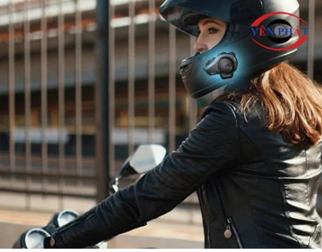 Lưu ý khi sử dụng và bảo quản bộ đàm nón bảo hiểm