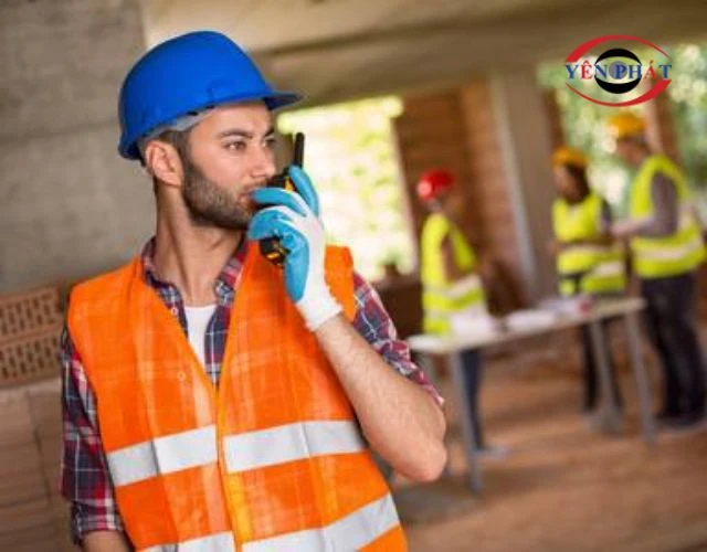 Bộ đàm được sử dụng trong công nghiệp