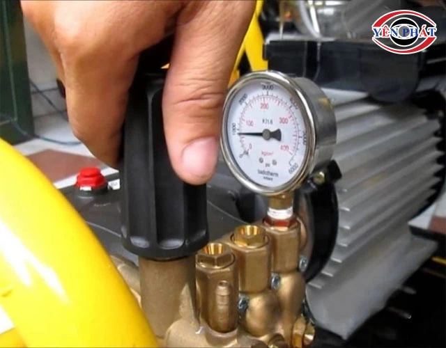 Chỉnh áp bằng bộ béc phun