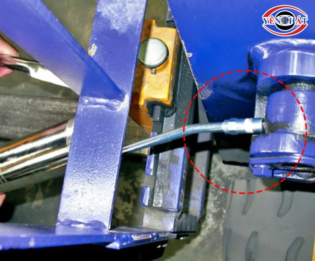  vú bơm mỡ bò loại tiêu chuẩn Jolong G3006 tra mỡ chính xác