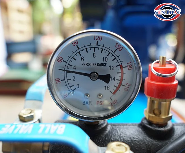 Đồng hồ đo áp suất khí nén