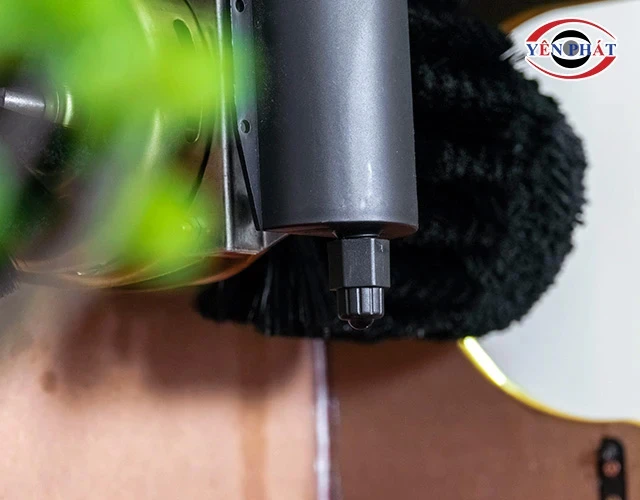 Hộp chứa xi và van bi máy đánh giày