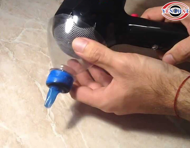 khi nào dùng máy sấy tóc hút bụi