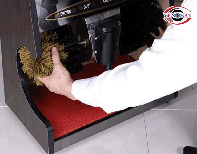 làm sạch hệ thống chổi đánh