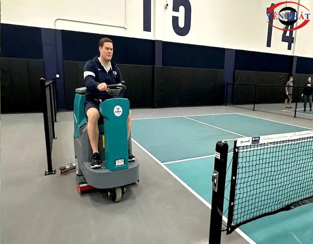 Máy chà sàn ngồi lái