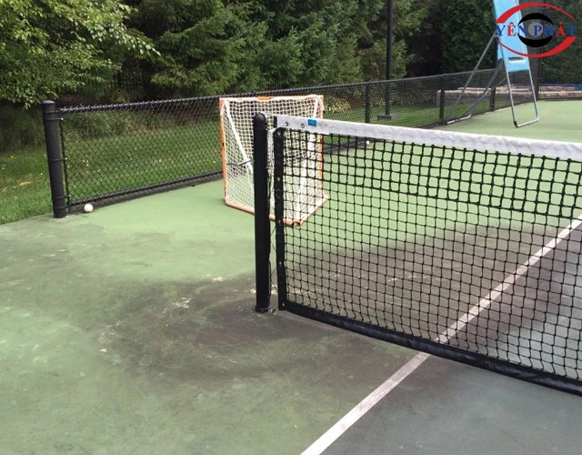 Những thách thức khi vệ sinh bề mặt sân tennis